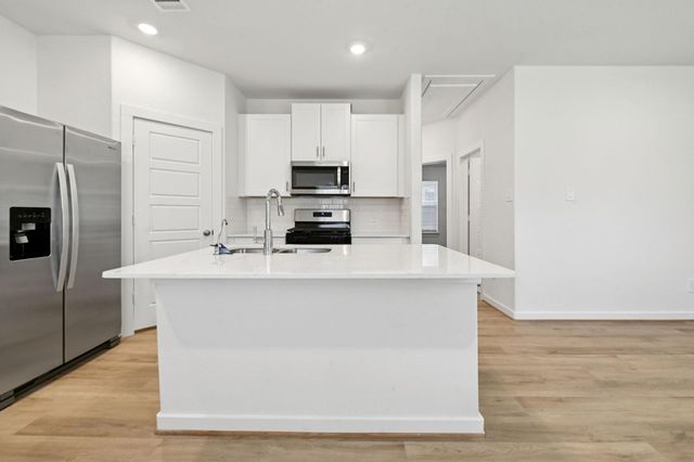6658 Lahna Oak Dr — Montgomery Oaks
