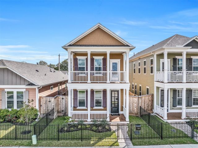 2519 S Houston Ave — Pearland Old Townsite