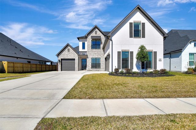 1746 Spring Vw — Sterling Creek