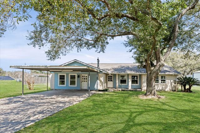 3082 County Road 536 — Heights Acres