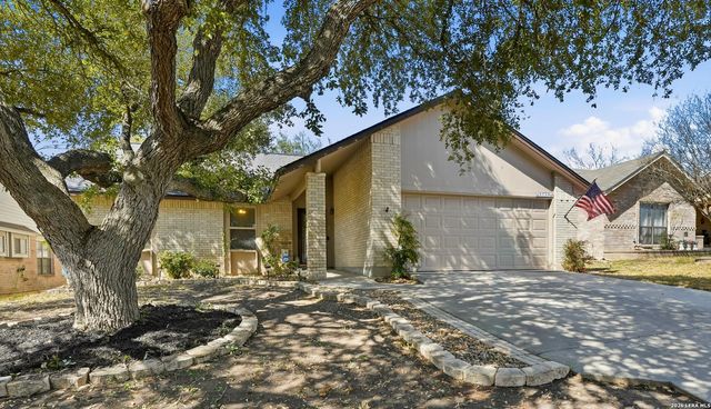3729 Hunters Glen — SCENIC HILLS