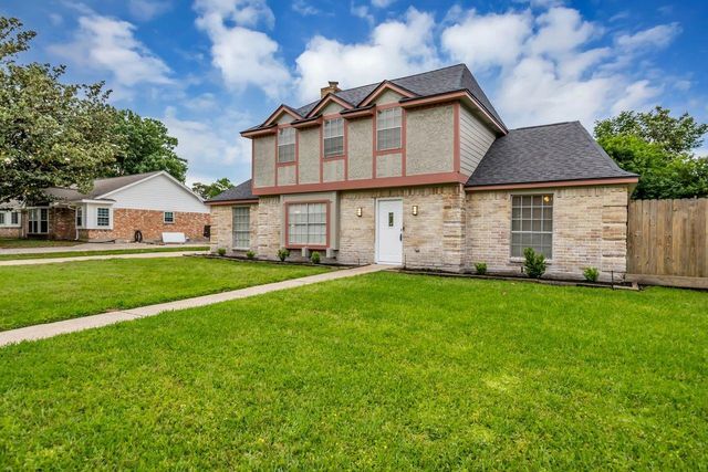 8910 Pine Shores Dr — Atascocita Shores