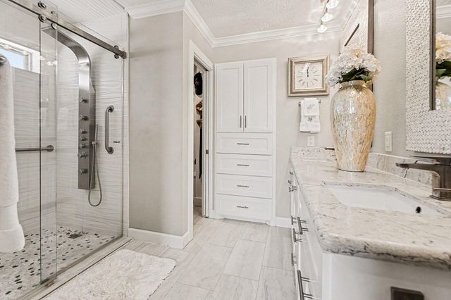 3409 Winter Ln — Whispering Pines