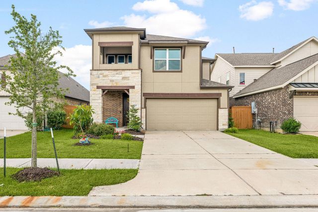 12810 Ilderton Dr — Balmoral Sec 17