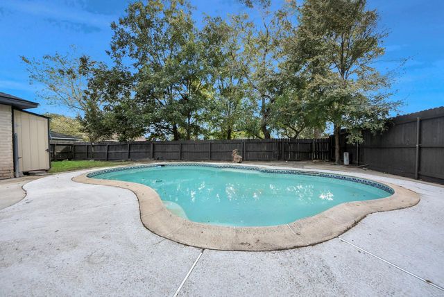 5918 Crooked Post Rd — Post Wood Sec 01 R/P