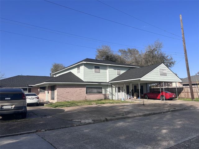 233 E Vaughn Ln — Deer Park Outlots