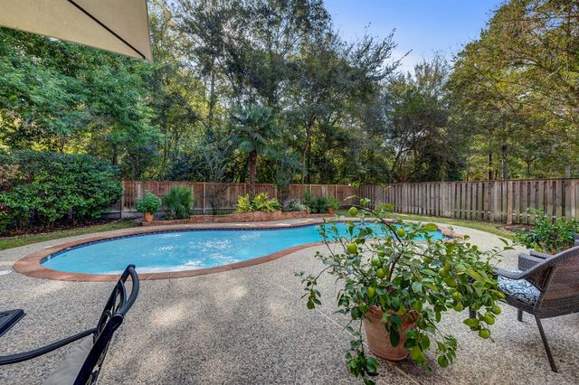 22 S Greywing Pl — Wdlnds Village Alden Br 06