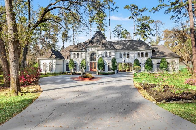 22603 Walden Way — Waldenwood
