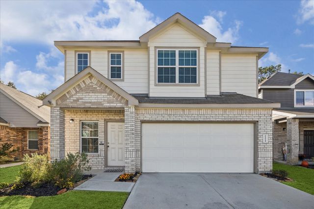 2224 Raider Dr — Mackenzie Creek