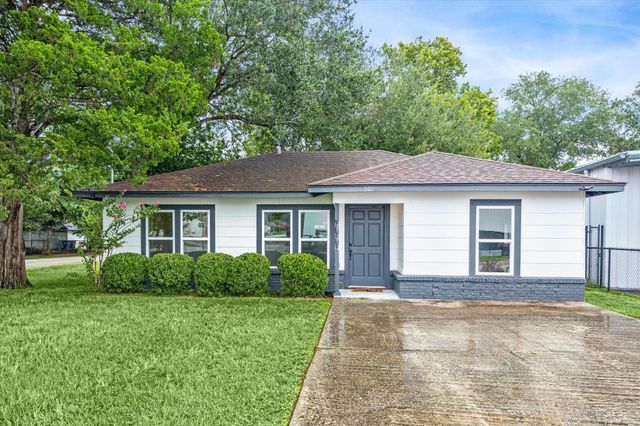 701 Malone St — Tomball Townsite