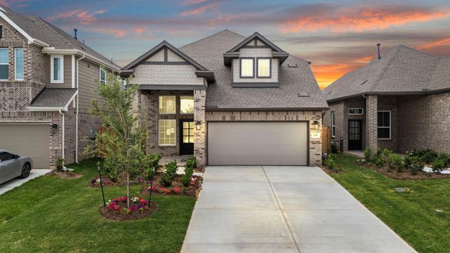 2315 Garden Arbor — Wood Leaf Reserve