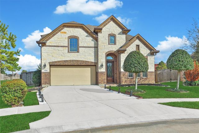 11030 Sarah Bluff Ln — Cypress Creek Lakes