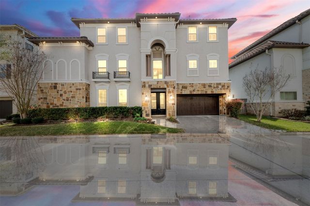 908 Amelia St — The Enclave At Lake Pointe