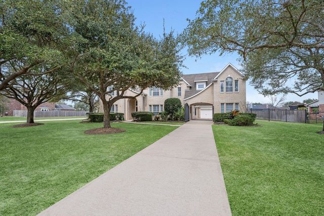 17614 Fragrant Rose Ct — Lakes of Rosehill