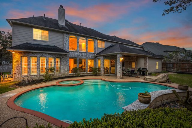 13714 Fir Glen Ln — Lakewood Oaks Estates