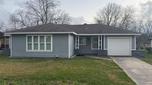 209 Lakewood Dr — Lakewood Sec D