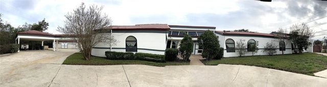 7110 W Mockingbird Ln — H T & B R R