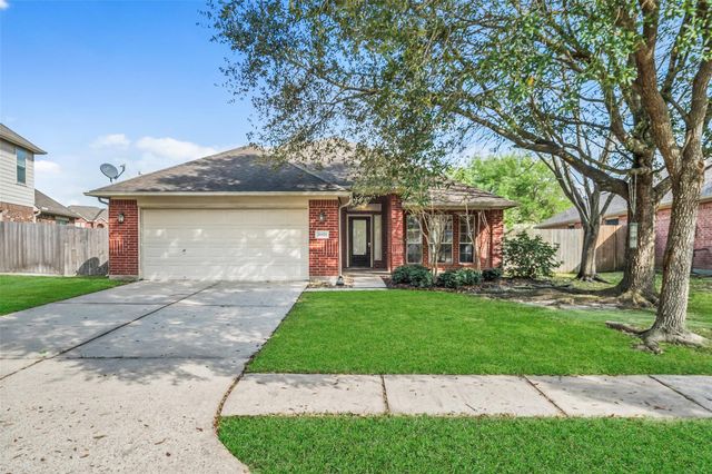 26878 Regency Pines Dr — Kings Manor