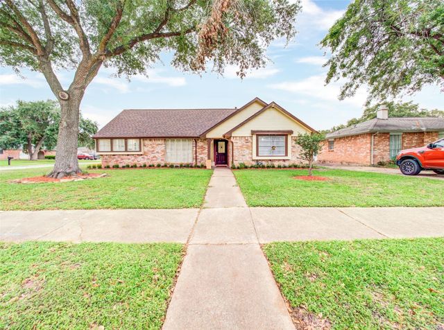 13526 Sherwood St — Covington Woods Sec 4