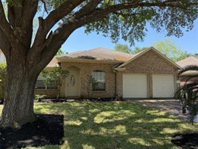 16910 Pheasant Ridge Dr — Summerfield