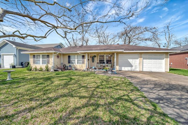 2224 Pearland Ave — Pearland