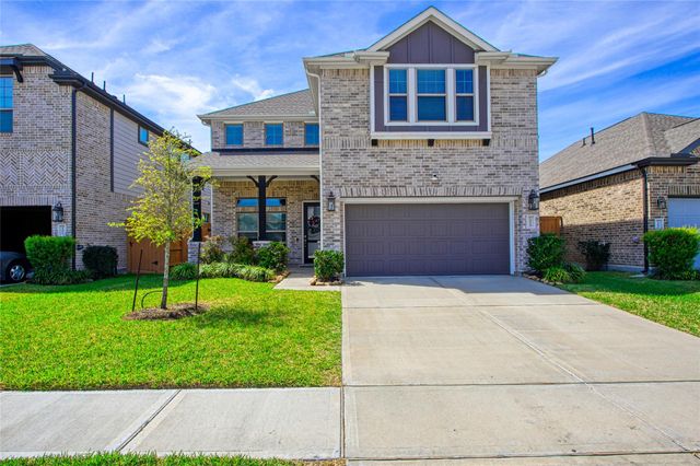 15815 Glascorri Dr — Balmoral Sec 26