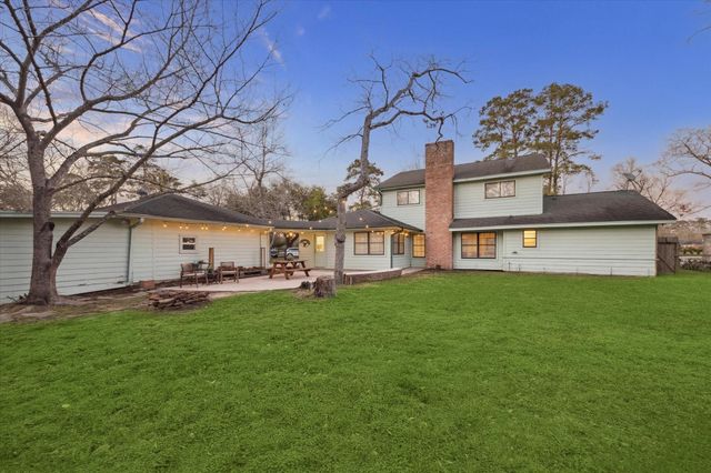 546 River Plantation Dr — River Plantation
