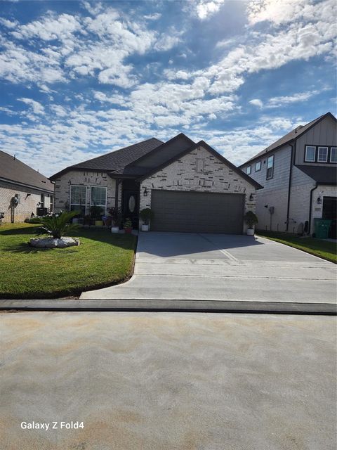 4326 Wyanngate Dr — Breckenridge Park
