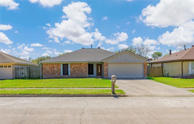1703 Packsaddle Ln — Chaparral Village Sec 04