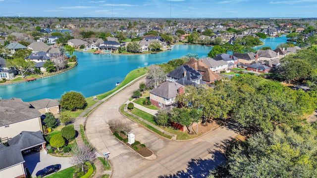2739 Lakeside Village Dr — Lakeside Village At Lake Olympia Sec 1
