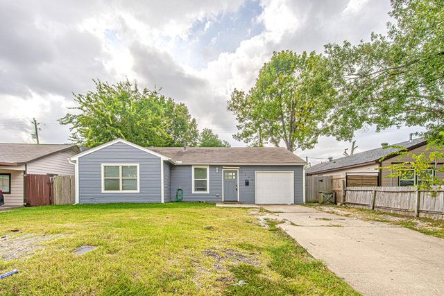 2208 Camille St — Red Bluff Terrace Sec 03
