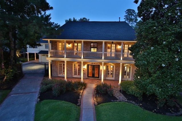 16114 Kempton Park Dr — Champion Forest