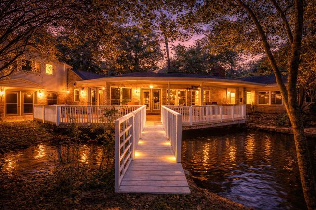 701 Biloxi Ct — River Plantation