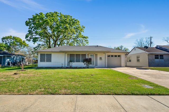 1218 Gary Ave — Frontier East Sec 03