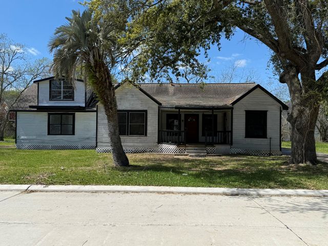 3122 HAMILTON St — BAYSIDE TERRACE