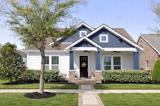 16639 Amelia Island Dr — Lakeland Heights