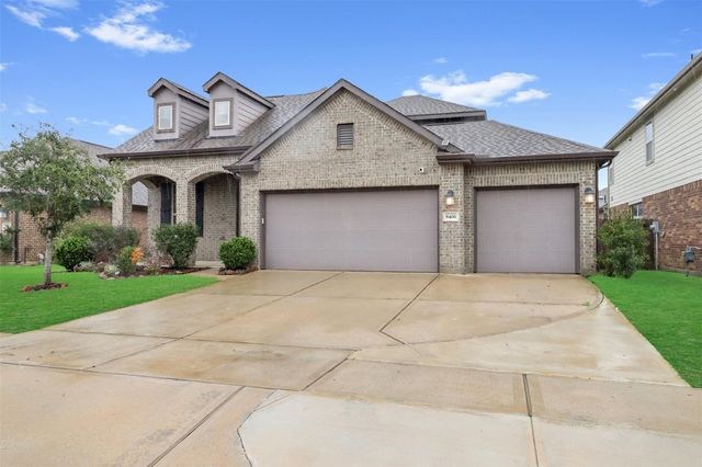 8406 Hunters Cliff Dr — Hunters Crk Sec 4