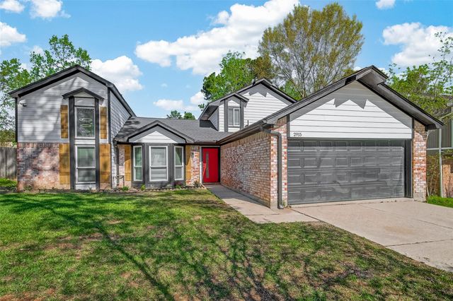 2915 Whispering Springs Dr — Lexington Woods