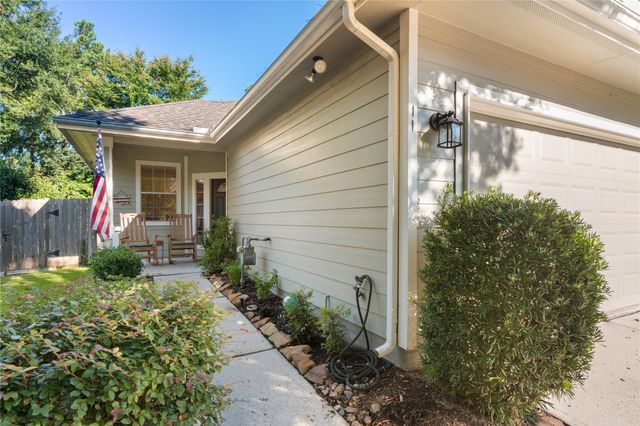 11 Abercrombie Pl — Wdlnds Windsor Lakes 11