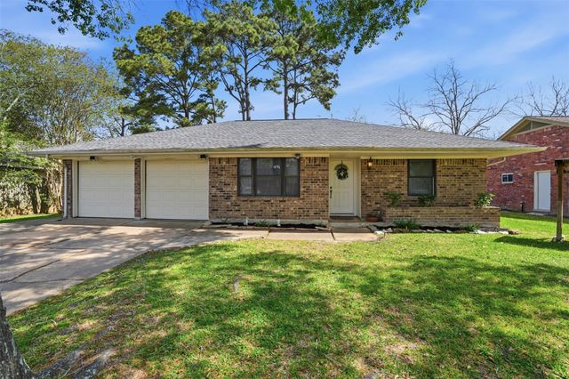 308 Moody Ave — Meadowicke 2