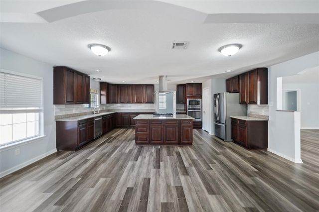 5107 Whittier Oaks Dr — Wedgewood Village Sec 08 U/R