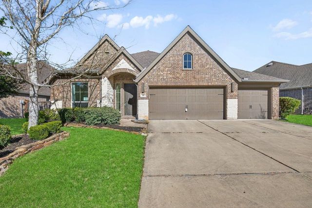 328 Red Petal Ct — Grand Central Park 02