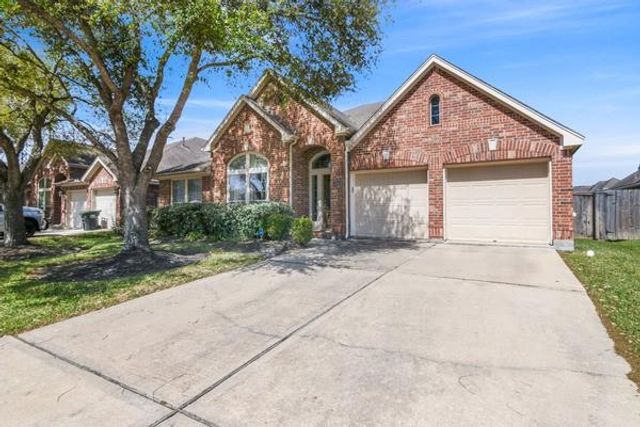 13615 Rainwater Dr — Shadow Creek Ranch