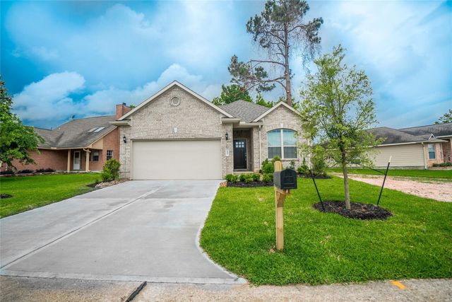 137 Snug Harbor Dr — April Sound