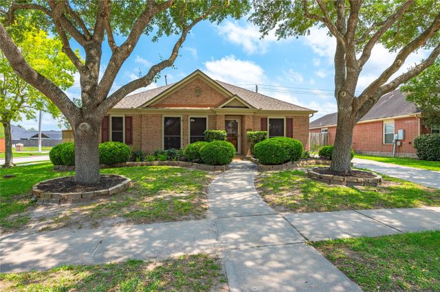 1864 Silent Shore Ct — Brittany Lakes Sec 5 2003