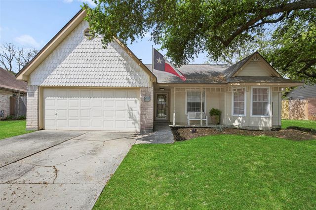 9206 Kirkleigh St — Memorial Chase Sec 05