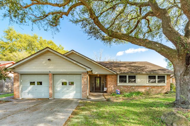 5703 Rockland Dr — Corrigan Pearland