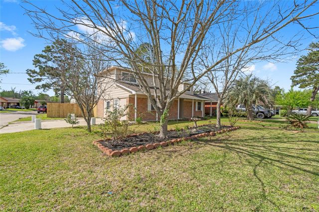 907 Northbend Dr — Glen Meadow Sec 03