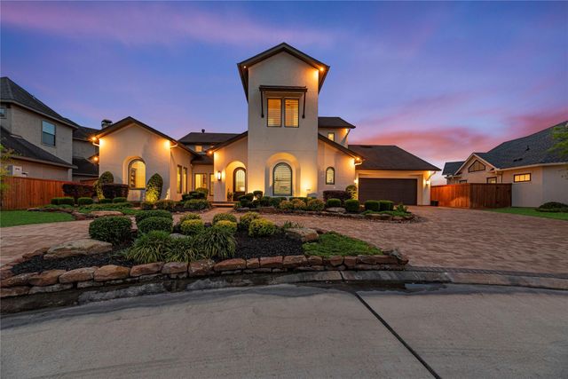19219 W Austin Bayou Ct — Towne Lake