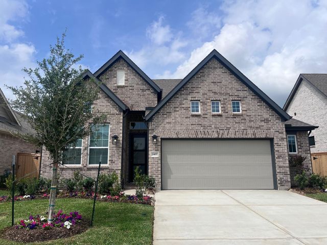 2407 Garden Arbor — Wood Leaf Reserve